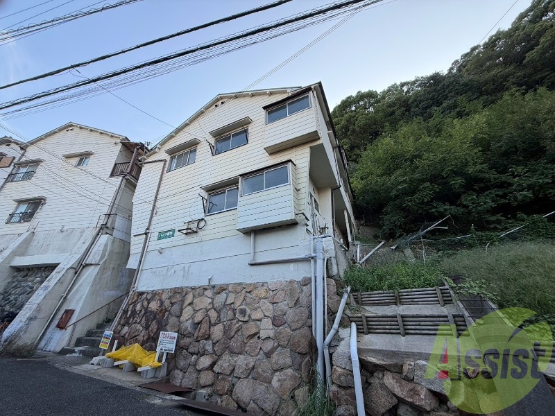 ハイツ明神の外観