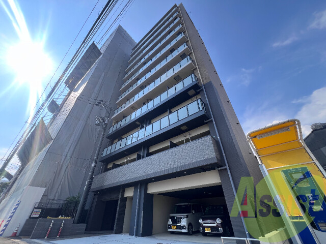 LIVIAZ KOBE CRESTの外観