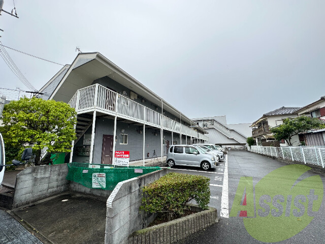 ロイヤルハイツⅢの外観