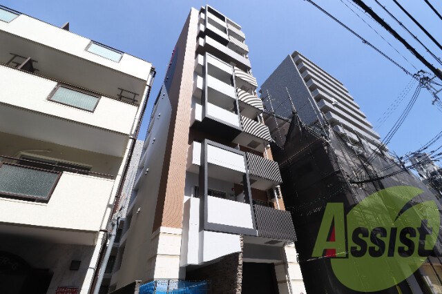 ユリシス新神戸の外観