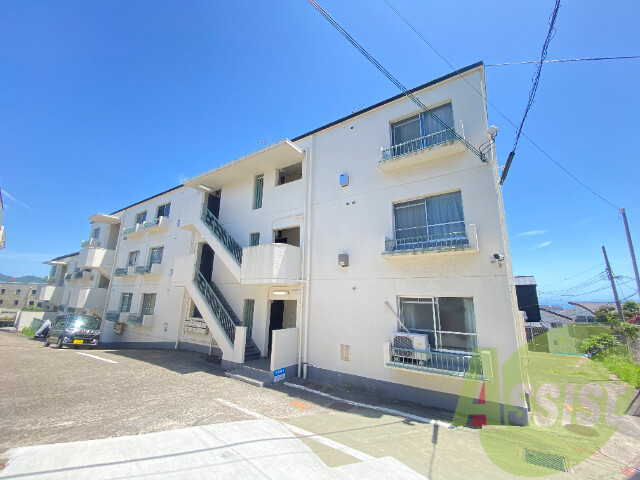 昭郷ツインハイツA棟の外観