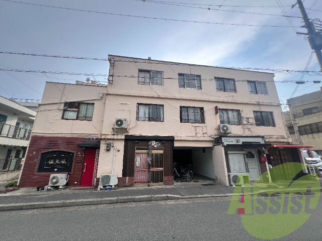 長船マンションの外観