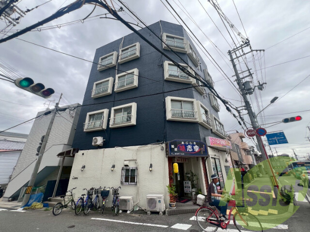 リヨンドハイツの外観