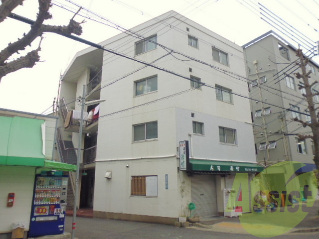 西灘マンションの外観