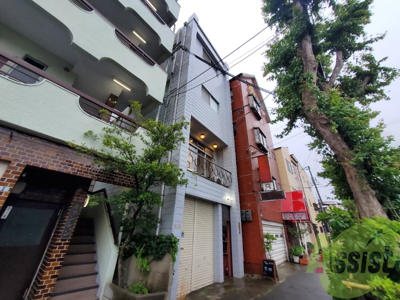 東六甲ビルの外観