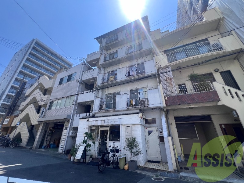 徳久マンションの外観
