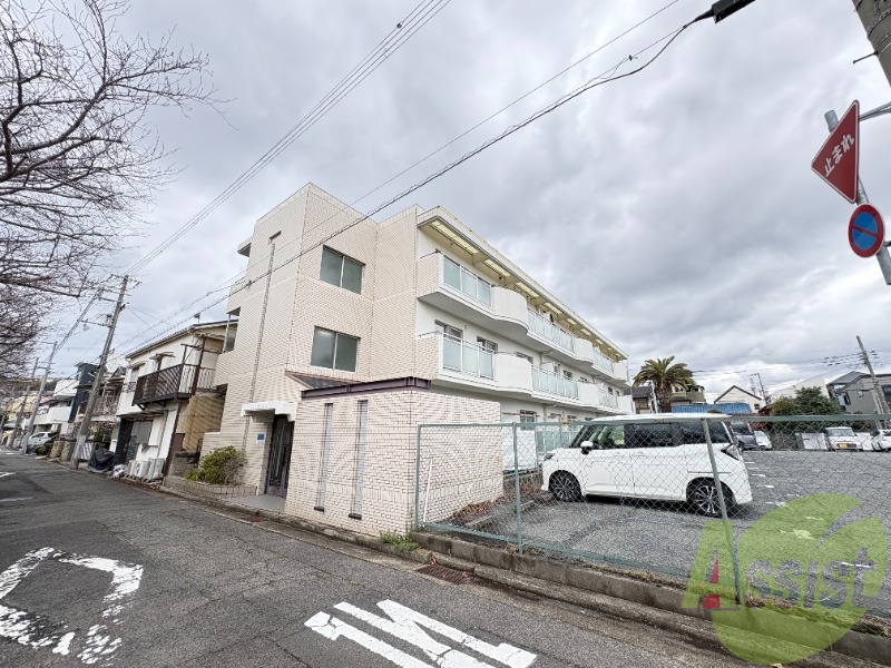大町マンションの外観