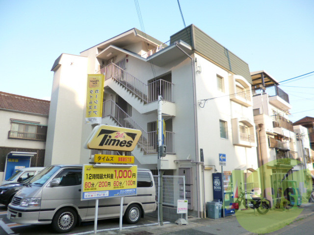 マンションハヤの外観