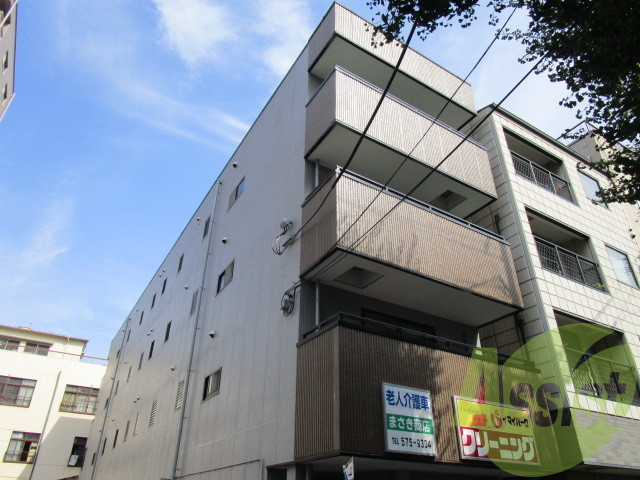 正木マンションの外観