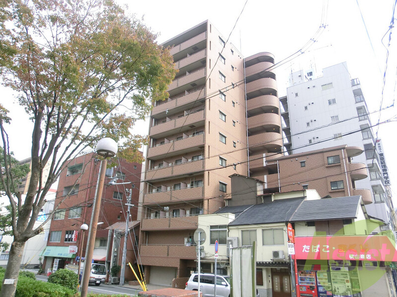 プレサンス神戸裁判所前の外観