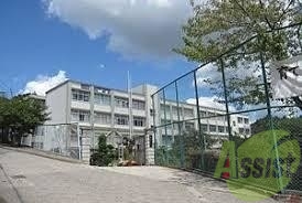 神戸市立伊川谷中学校 1666m 神戸市立伊川谷中学校 1666m