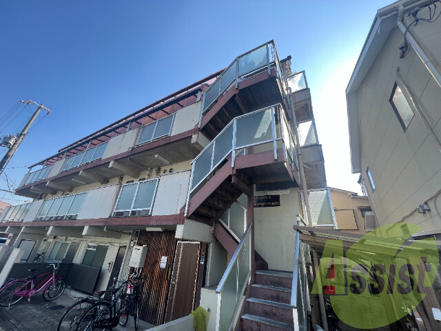 ペディハイツ塚口の外観