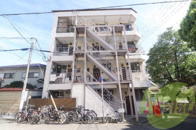 栄マンションの外観