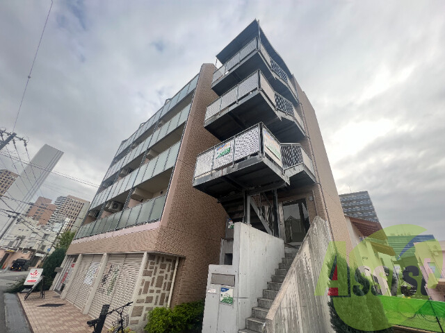 C＆Cレジデンスの外観