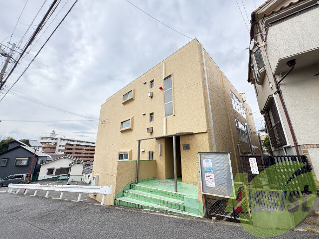 セントラルマンションの外観