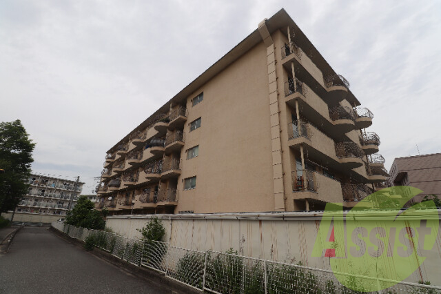 東朋第一マンションの外観