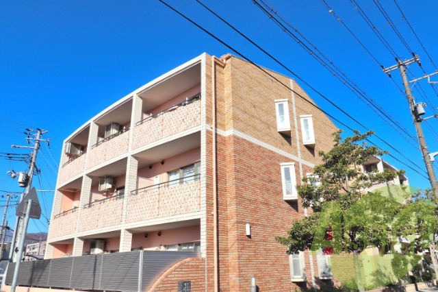 パルシオ甲東園の外観