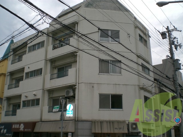 ダイヤハイツ板宿の外観