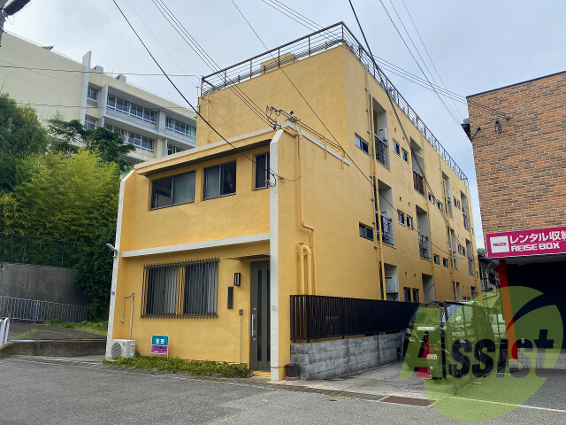 マンション平和の外観