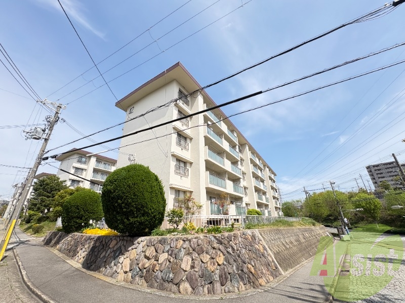 狩口台住宅42号棟の外観