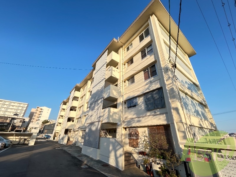 朝霧住宅の外観