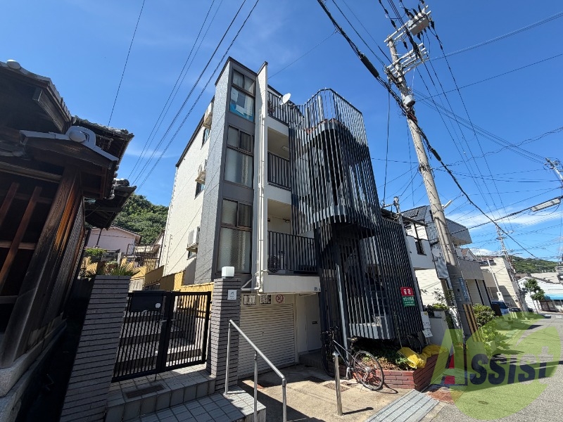 パルメゾン氷室の外観