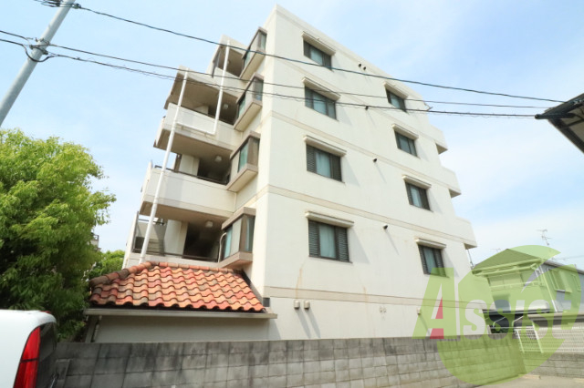 甲南タマタニマンションの外観