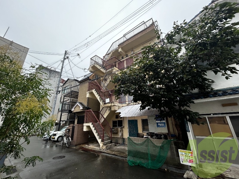 杉本マンションの外観