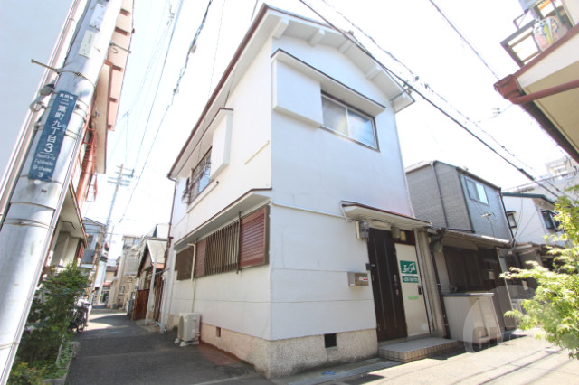 二葉町9丁目アパートの外観