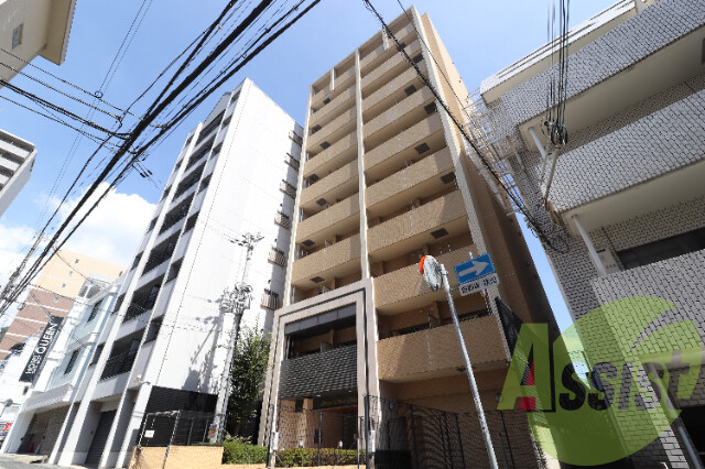 スワンズコート新神戸の外観