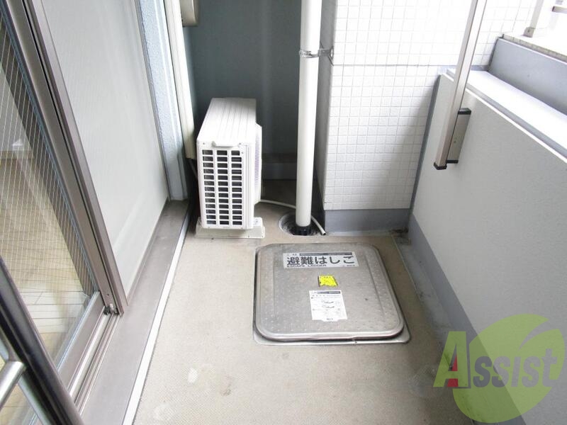 バルコニー バルコニー