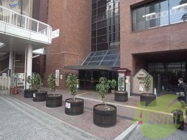 三宮図書館 425m 三宮図書館 425m