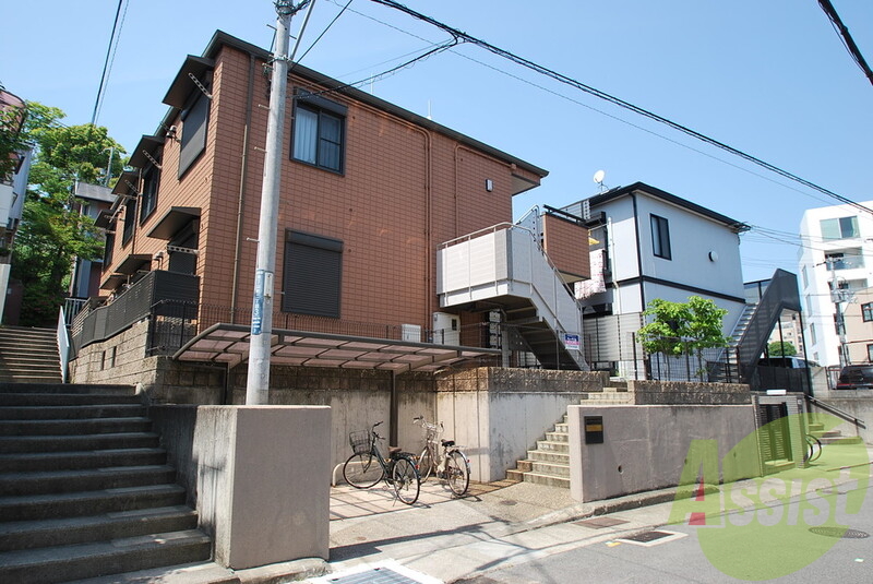 エーデルハイム会下山の外観