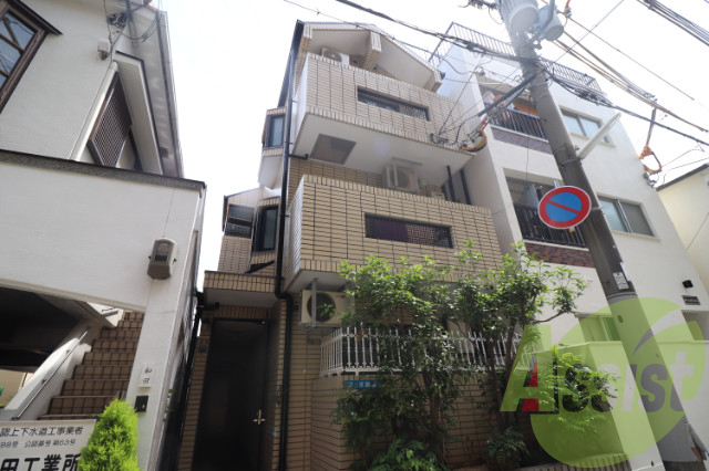 コーポ旗塚の外観