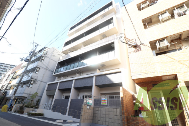 STEADY三宮の外観