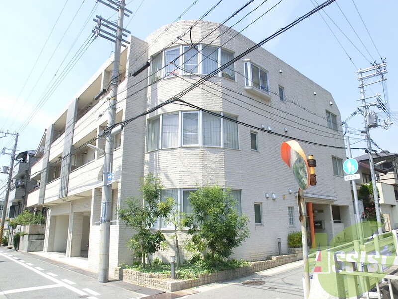 カーサ岡本2丁目の外観