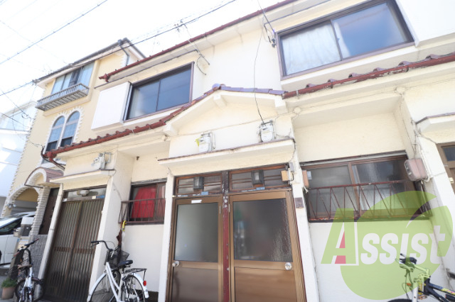 西尾文化(中棟）の外観
