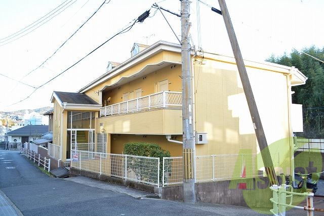 コスモメイト鈴蘭西の外観