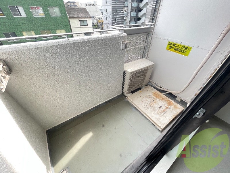 バルコニー バルコニー