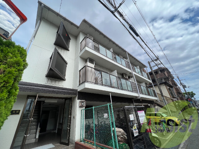 マンション寿宏の外観