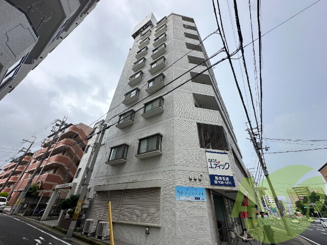 アンセルモ西明石の外観