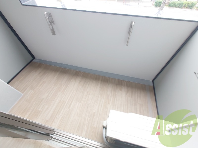 バルコニー バルコニー