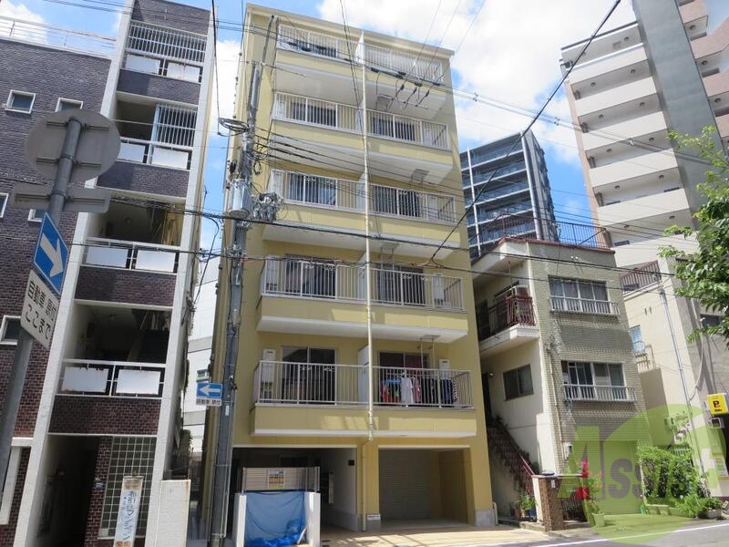 MIRAVAL三宮の外観