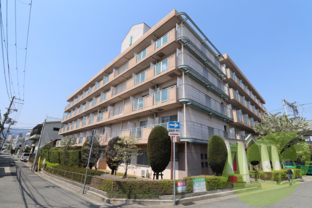 ユニテソリステ津門川