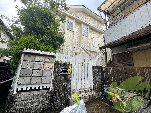 キャンパス須磨離宮の外観