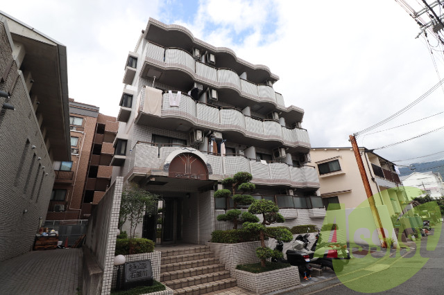 ジョイフル石屋川の外観