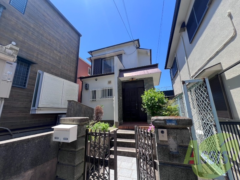 鈴蘭台東町4丁目貸戸建の外観