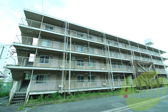 ビレッジハウス鈴蘭台3号棟の外観