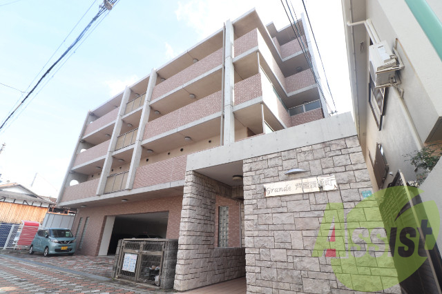 Grande芦屋西山町の外観