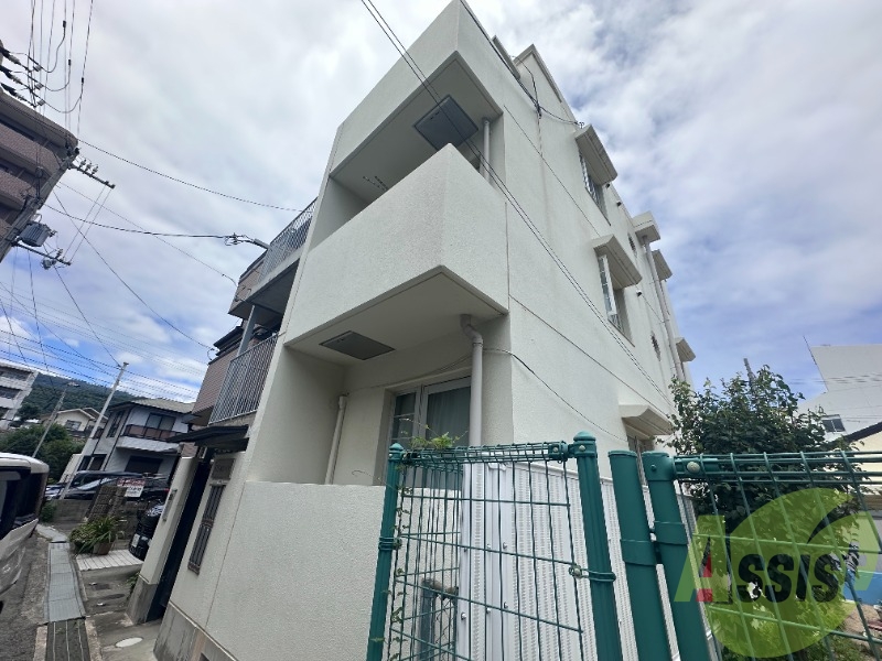 SES本山ハイツの外観